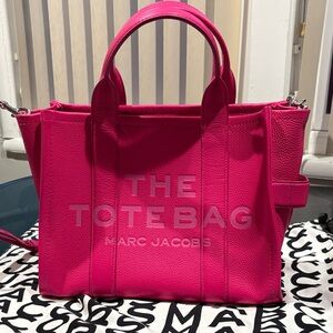 Marc Jacobs The Leather Medium Tote Bag Hot Pink